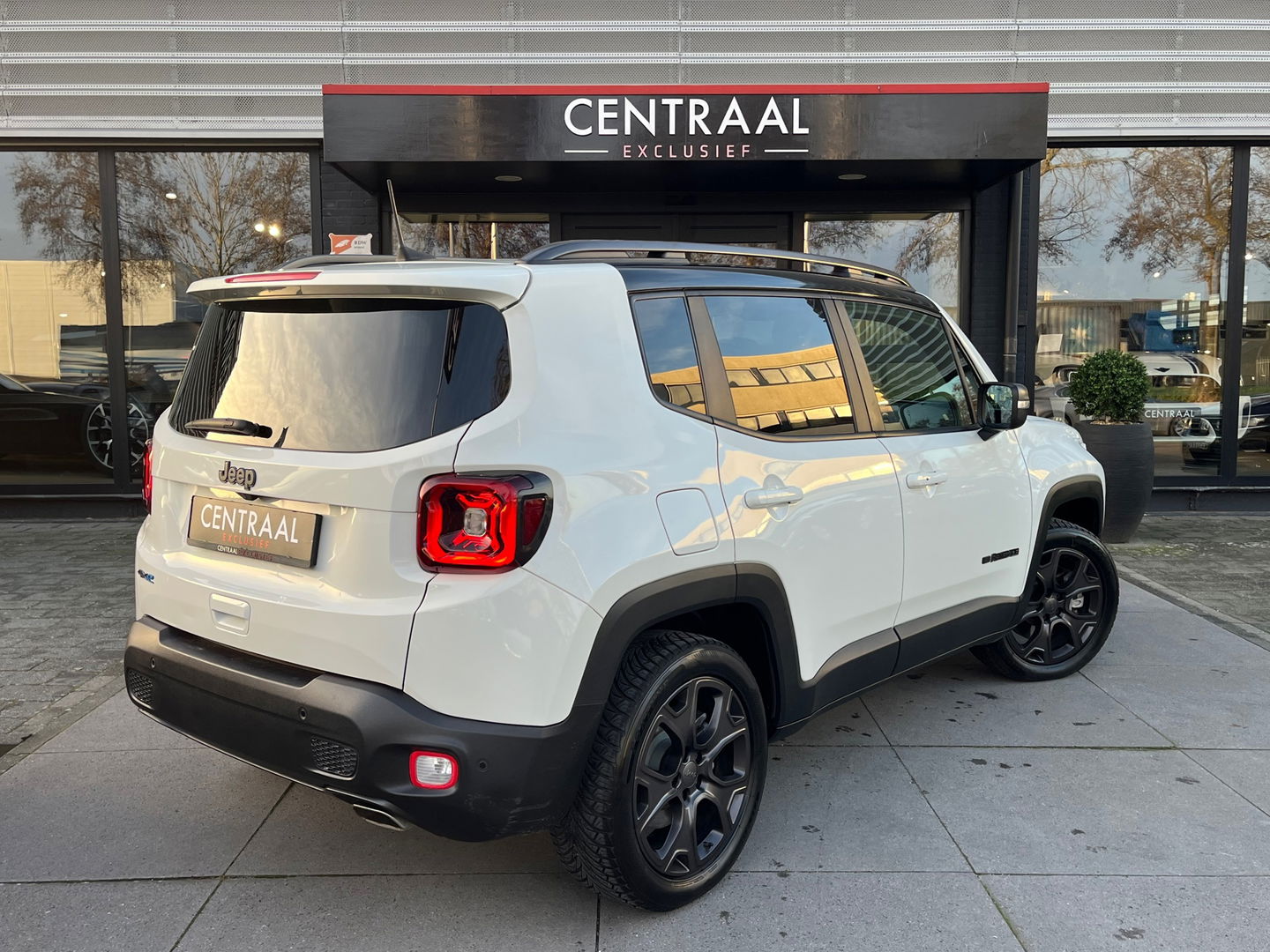 Jeep Renegade 4xe 240 Plug-in Hybrid Electric Limited|Camera|ACC|Carplay|Keyless|239PK