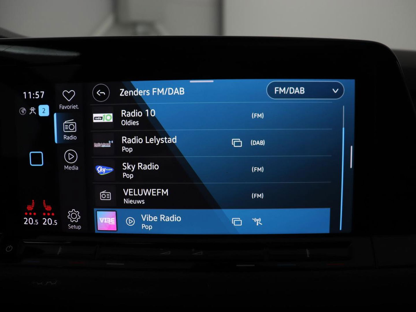 Volkswagen Golf 1.4 eHybrid GTE | Panoramadak | Sfeerverlichting | Carplay | Stoelverwarming | Camera