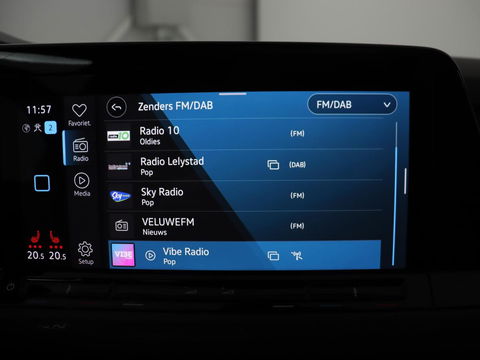 Volkswagen Golf 1.4 eHybrid GTE | Panoramadak | Sfeerverlichting | Carplay | Stoelverwarming | Camera