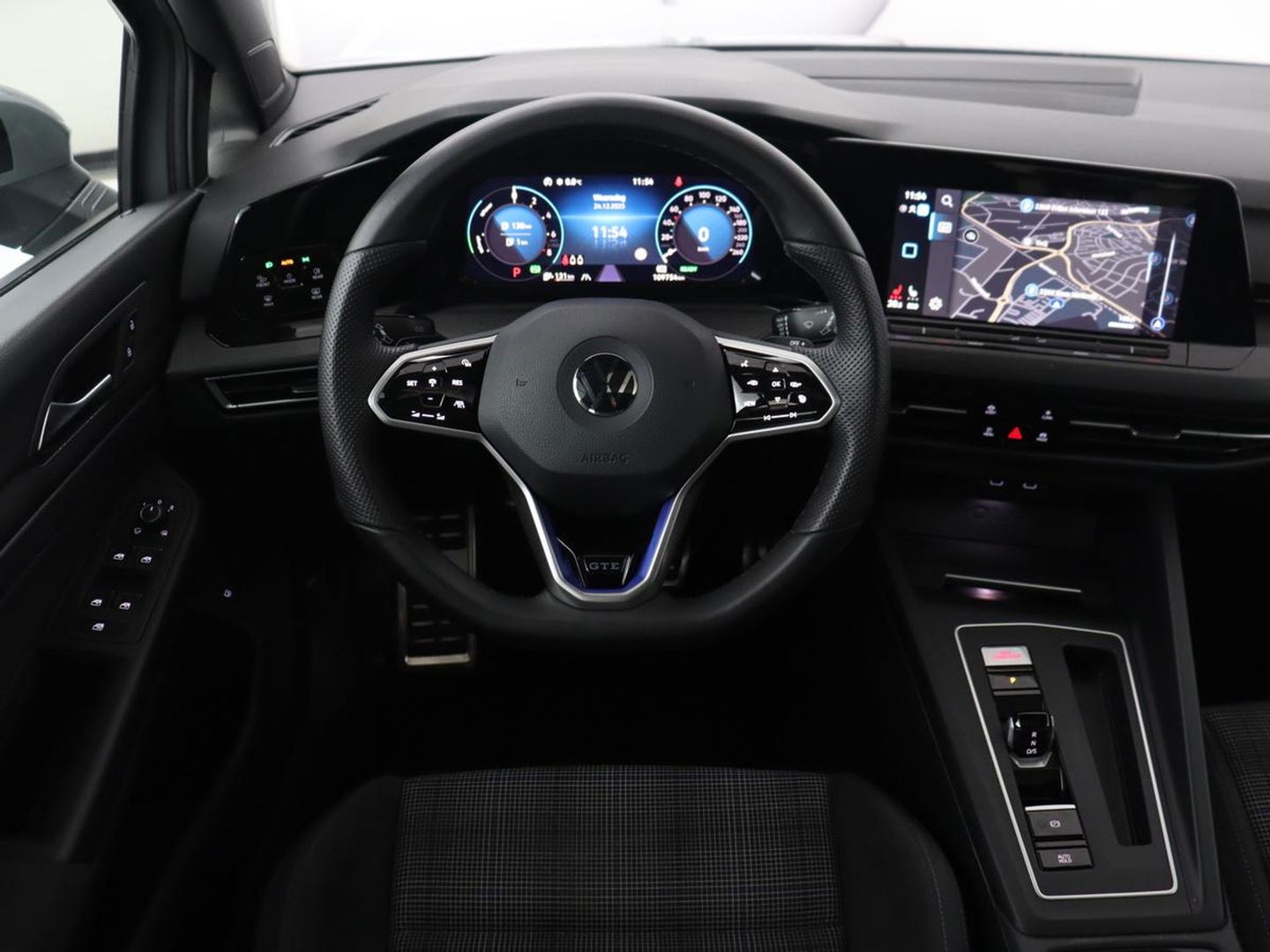 Volkswagen Golf 1.4 eHybrid GTE | Panoramadak | Sfeerverlichting | Carplay | Stoelverwarming | Camera