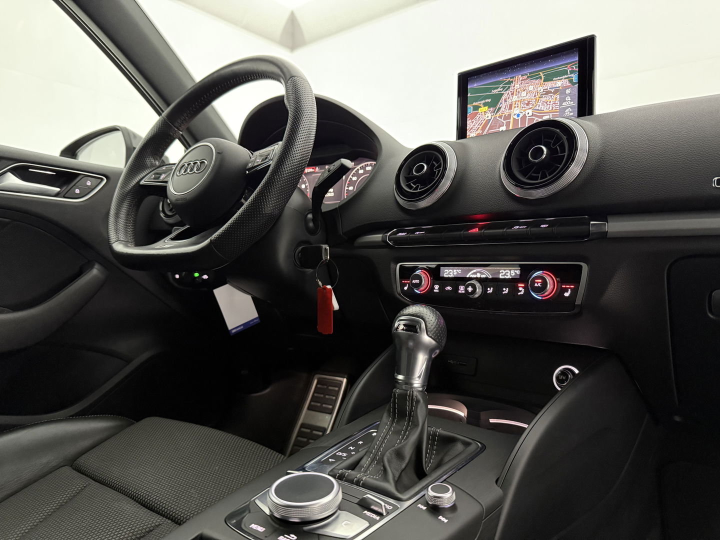 Audi A3 35 TFSI Advance 150PK S-Line | Virtual | Clima | Cruise | Navi | Stoelverw. | Parkeersens. | NAP