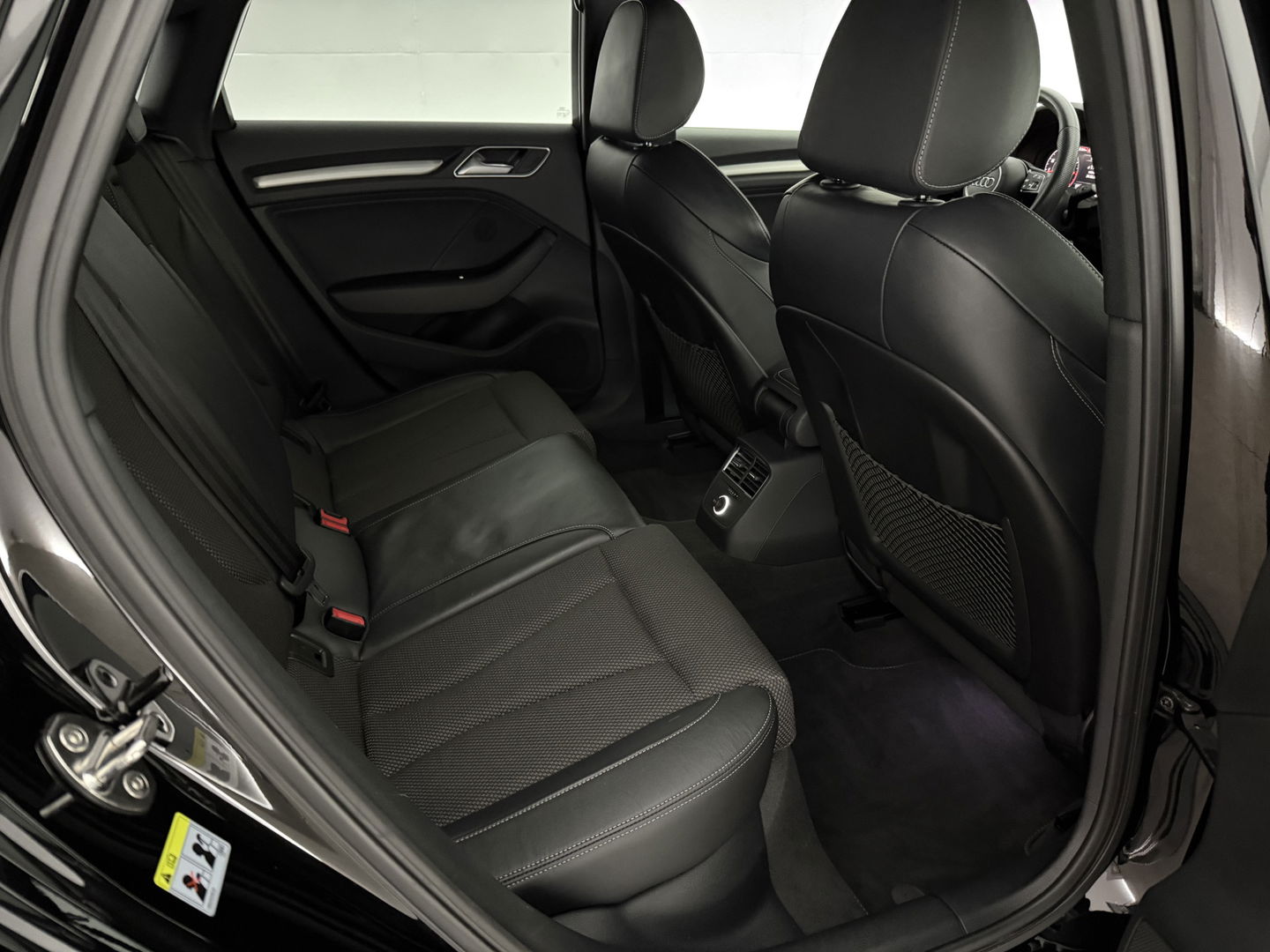 Audi A3 35 TFSI Advance 150PK S-Line | Virtual | Clima | Cruise | Navi | Stoelverw. | Parkeersens. | NAP