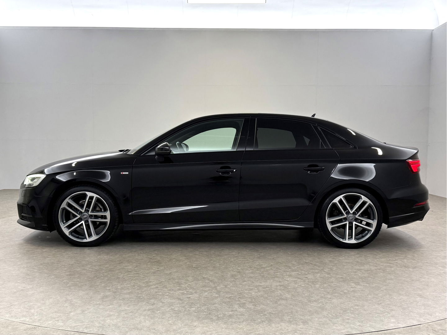 Audi A3 35 TFSI Advance 150PK S-Line | Virtual | Clima | Cruise | Navi | Stoelverw. | Parkeersens. | NAP
