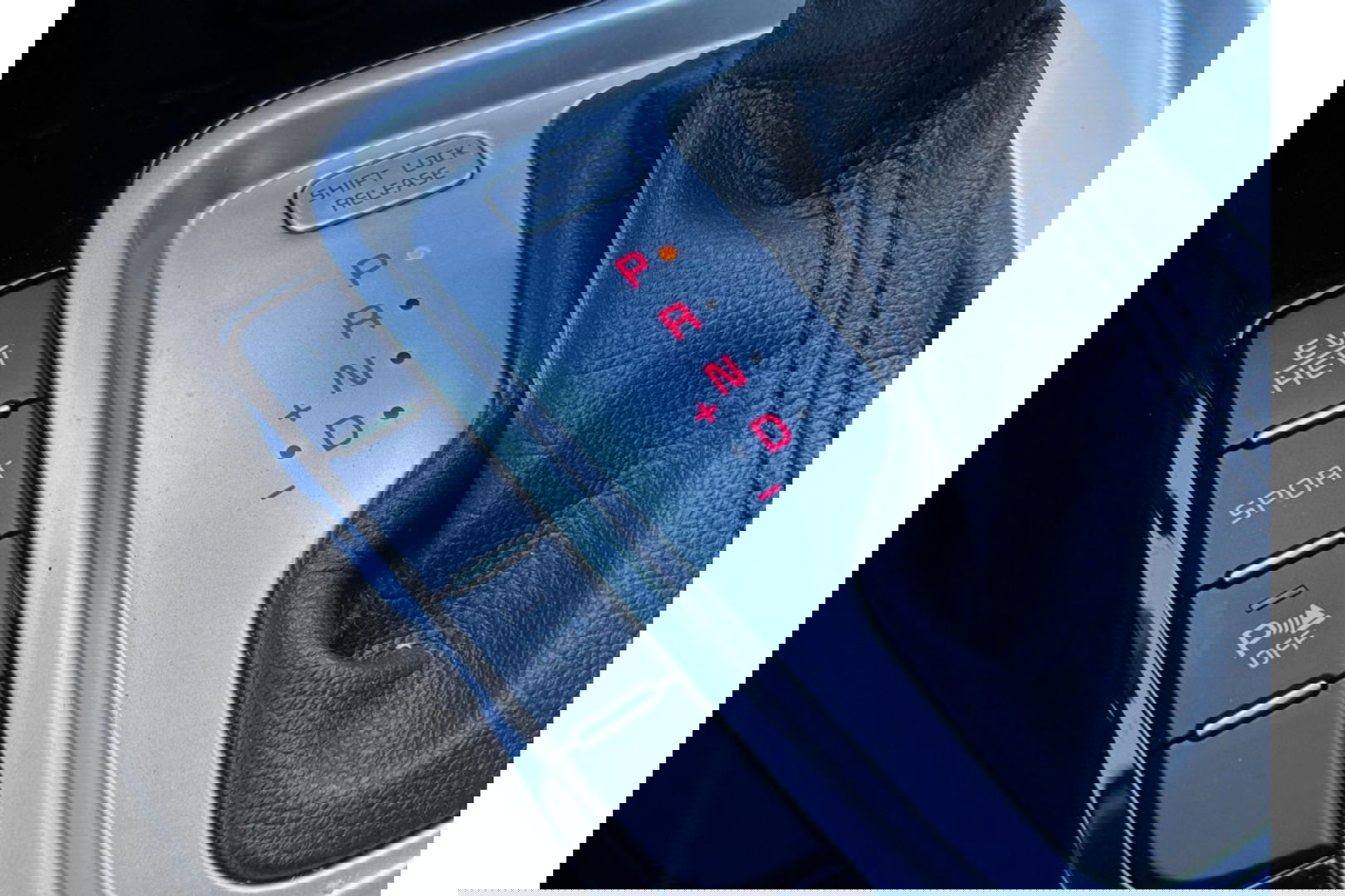 Kia Xceed 1.6 GDI PHEV AUTOMAAT BUSINESS LINE AIRCO CARPLAY PDC-CAMERA.