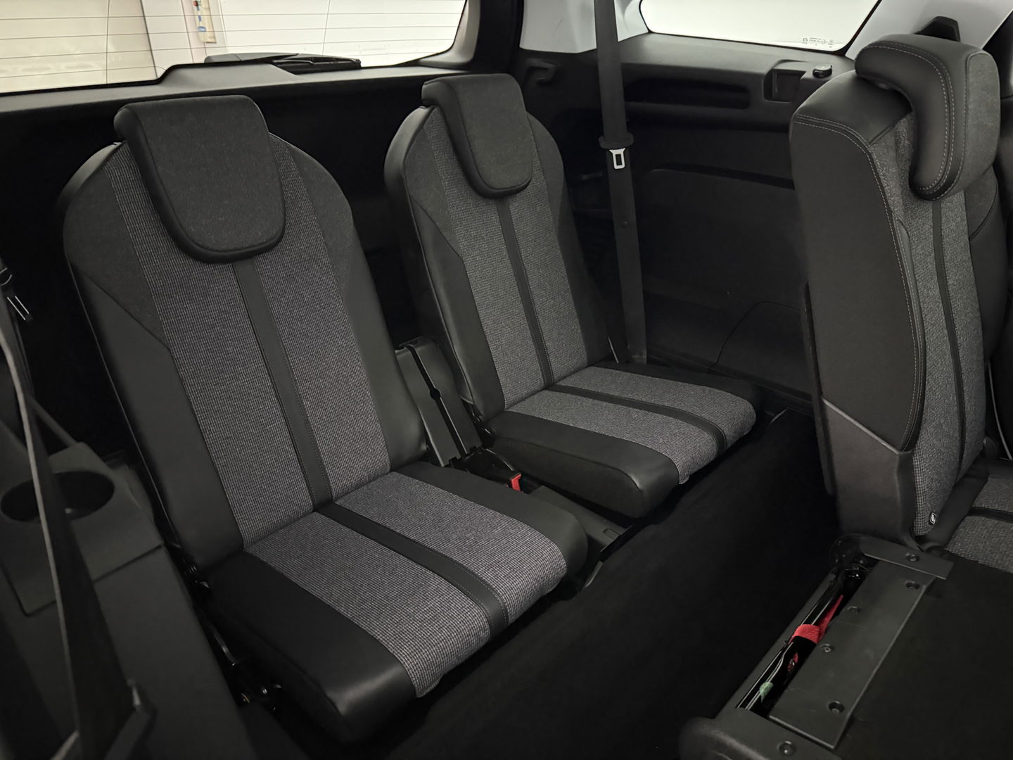 Peugeot 5008 1.2 PureTech 7p | Virtual | 360° | Sfeer | Massage | Memory | Trekh. | Keyless | Stoelverw. | Carplay