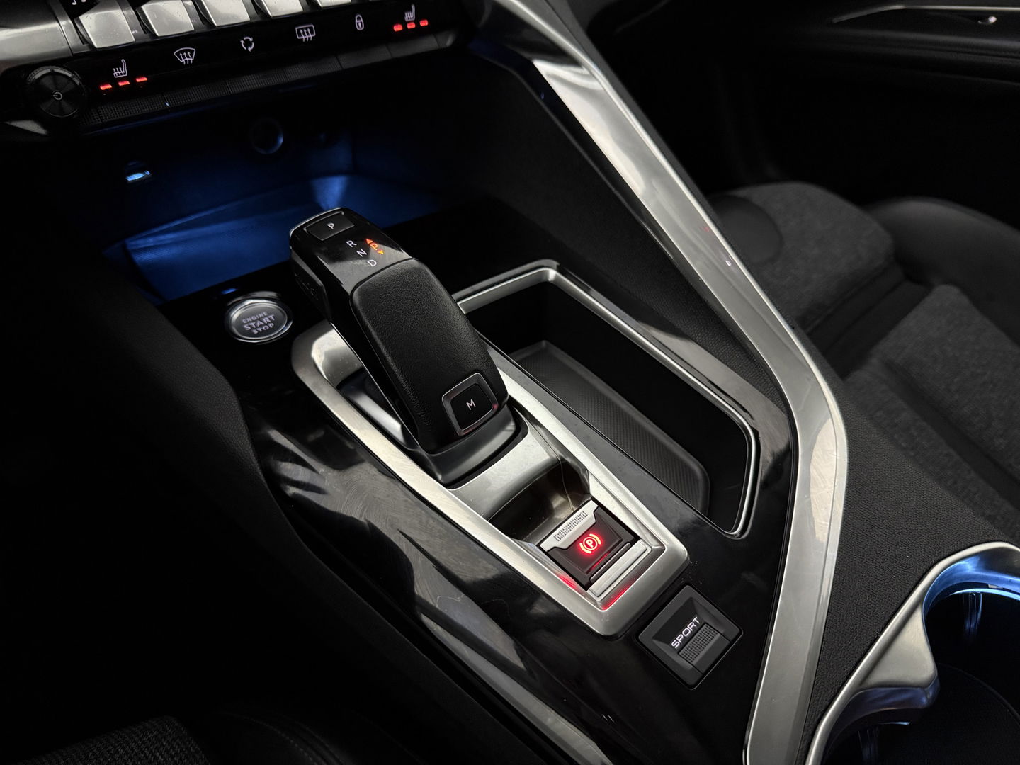 Peugeot 5008 1.2 PureTech 7p | Virtual | 360° | Sfeer | Massage | Memory | Trekh. | Keyless | Stoelverw. | Carplay