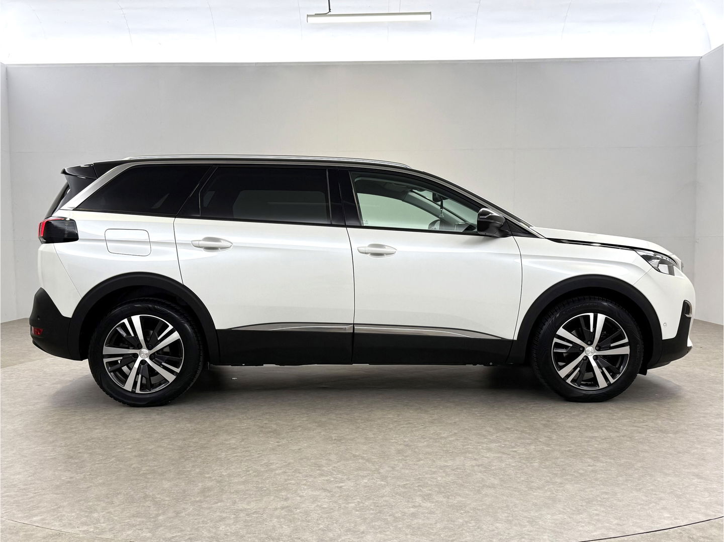 Peugeot 5008 1.2 PureTech 7p | Virtual | 360° | Sfeer | Massage | Memory | Trekh. | Keyless | Stoelverw. | Carplay