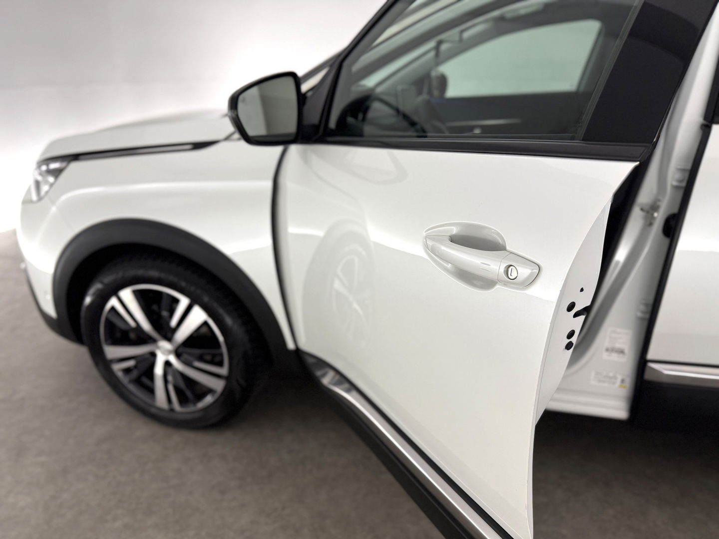 Peugeot 5008 1.2 PureTech 7p | Virtual | 360° | Sfeer | Massage | Memory | Trekh. | Keyless | Stoelverw. | Carplay