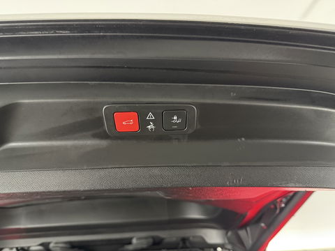 Peugeot 5008 1.2 PureTech 7p | Virtual | 360° | Sfeer | Massage | Memory | Trekh. | Keyless | Stoelverw. | Carplay