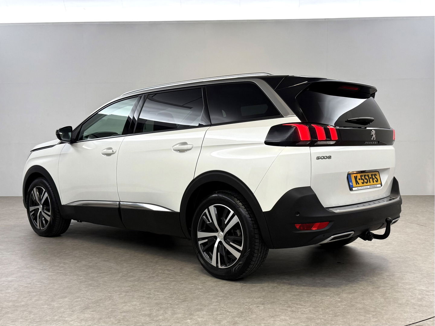 Peugeot 5008 1.2 PureTech 7p | Virtual | 360° | Sfeer | Massage | Memory | Trekh. | Keyless | Stoelverw. | Carplay