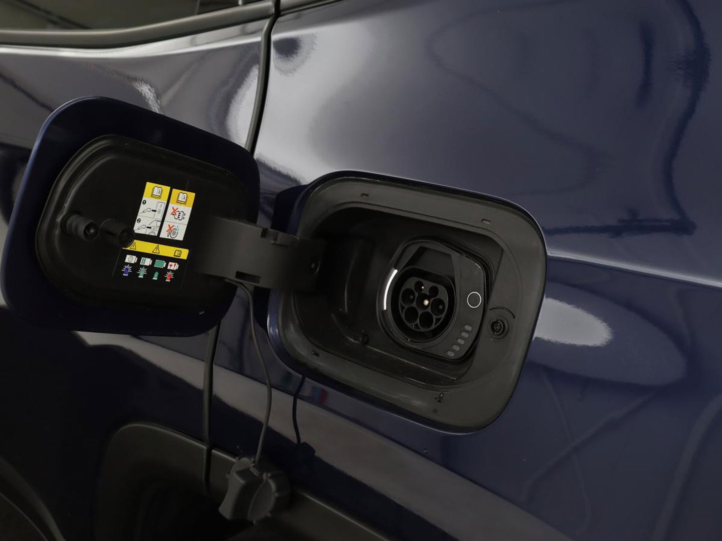 Jeep Compass 4xe 190 Plug-in Hybrid Electric | Keyless | Parkeerhulp | 360° Camera | Adaptive cruise control