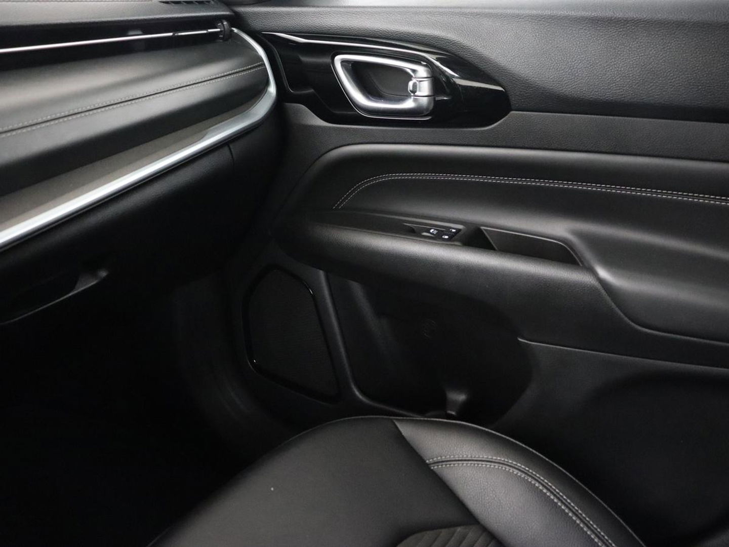 Jeep Compass 4xe 190 Plug-in Hybrid Electric | Keyless | Parkeerhulp | 360° Camera | Adaptive cruise control