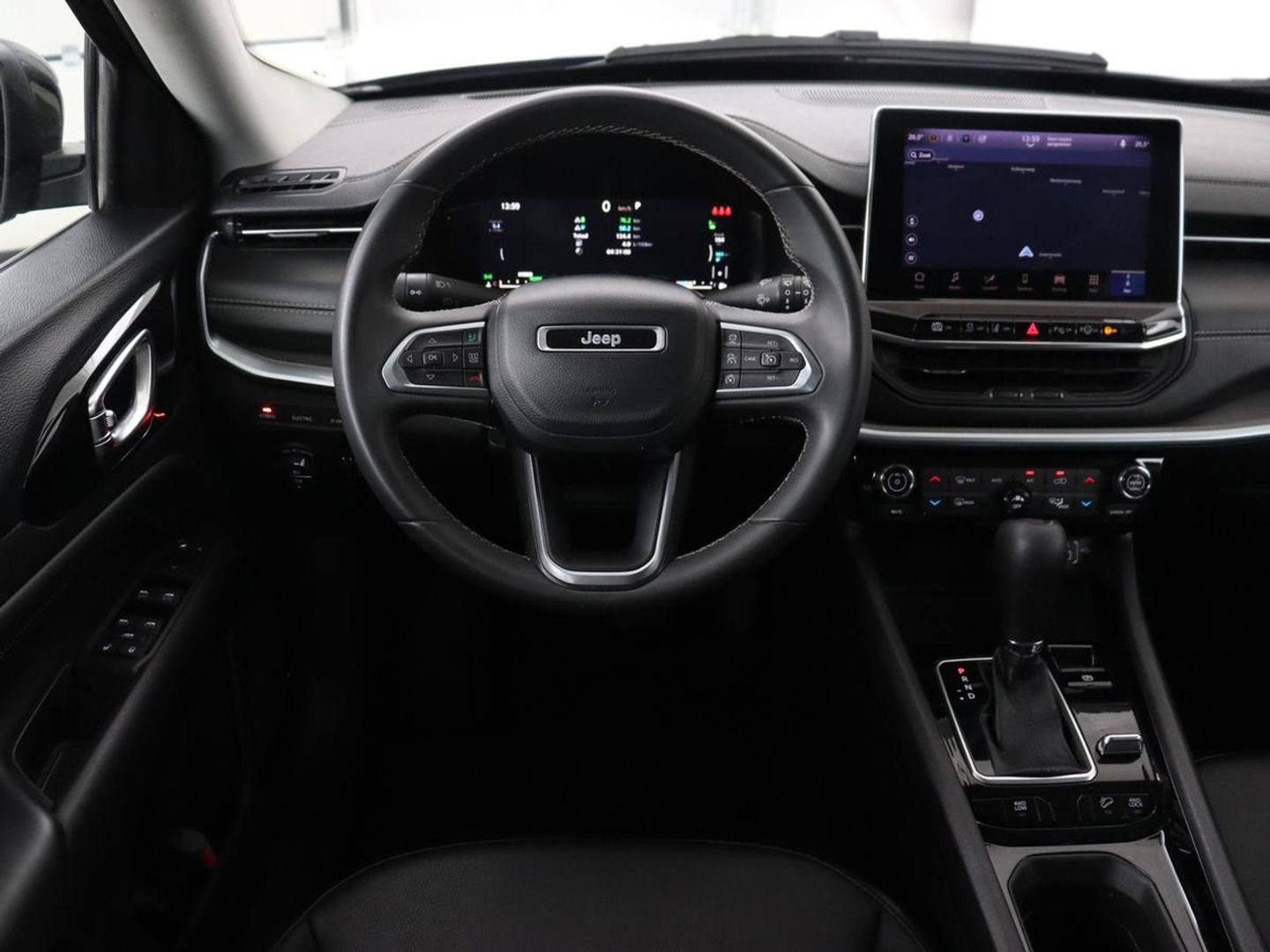 Jeep Compass 4xe 190 Plug-in Hybrid Electric | Keyless | Parkeerhulp | 360° Camera | Adaptive cruise control