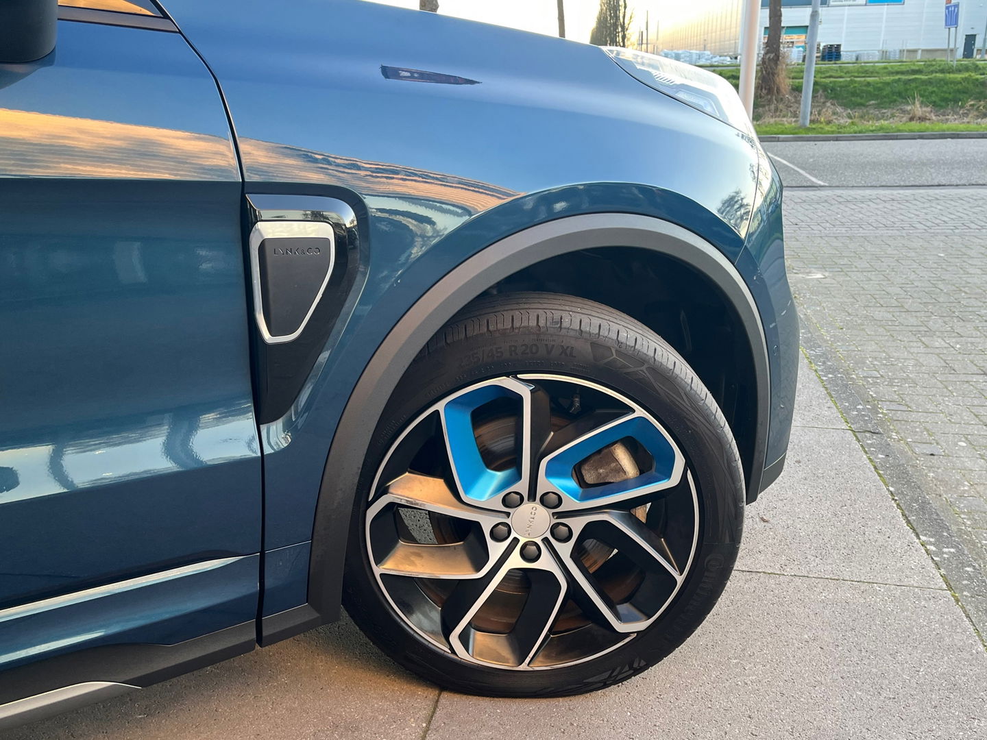 Lynk & Co 01 1.5 262PK|Pano|Infinity|BTW|Memory|360Camera|ACC|Carplay|Ambient Light|Keyless