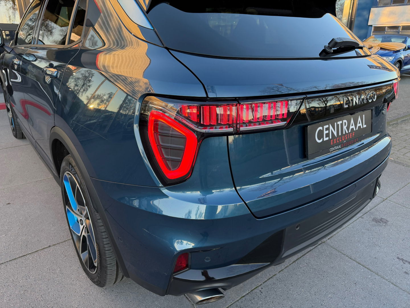 Lynk & Co 01 1.5 262PK|Pano|Infinity|BTW|Memory|360Camera|ACC|Carplay|Ambient Light|Keyless