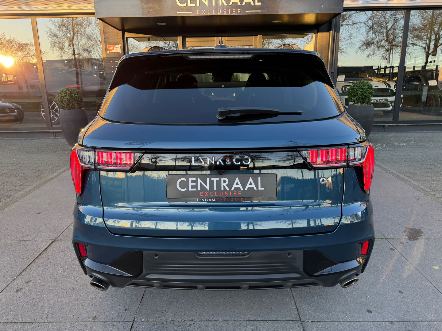 Lynk & Co 01 1.5 262PK|Pano|Infinity|BTW|Memory|360Camera|ACC|Carplay|Ambient Light|Keyless