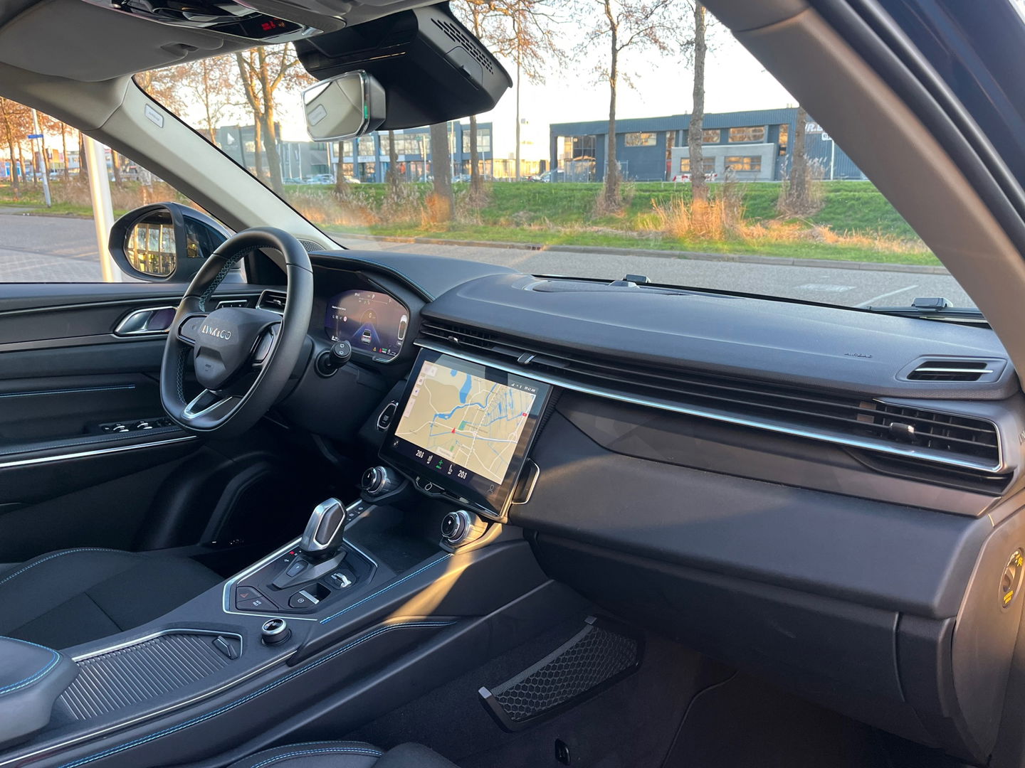 Lynk & Co 01 1.5 262PK|Pano|Infinity|BTW|Memory|360Camera|ACC|Carplay|Ambient Light|Keyless