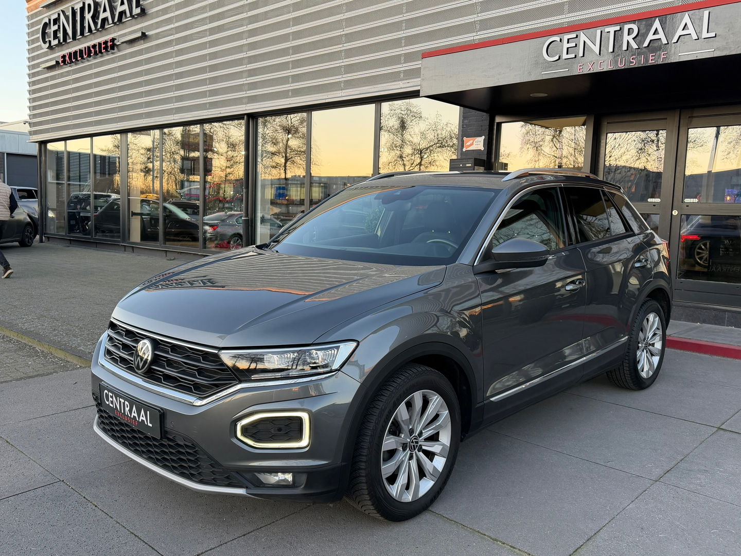 Volkswagen T-Roc 1.5 TSI Sport|Camera|ACC|DAB|Stuurwielverwarming|Stoelverwarming|150PK