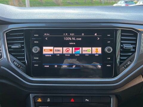 Volkswagen T-Roc 1.5 TSI Sport|Camera|ACC|DAB|Stuurwielverwarming|Stoelverwarming|150PK