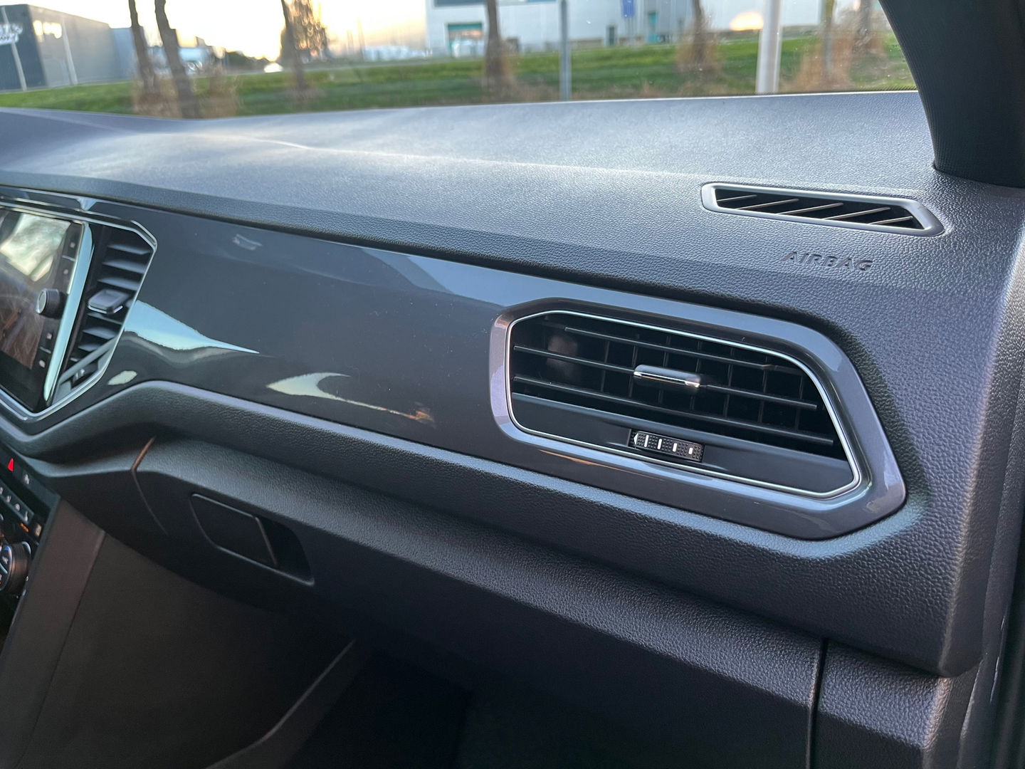 Volkswagen T-Roc 1.5 TSI Sport|Camera|ACC|DAB|Stuurwielverwarming|Stoelverwarming|150PK