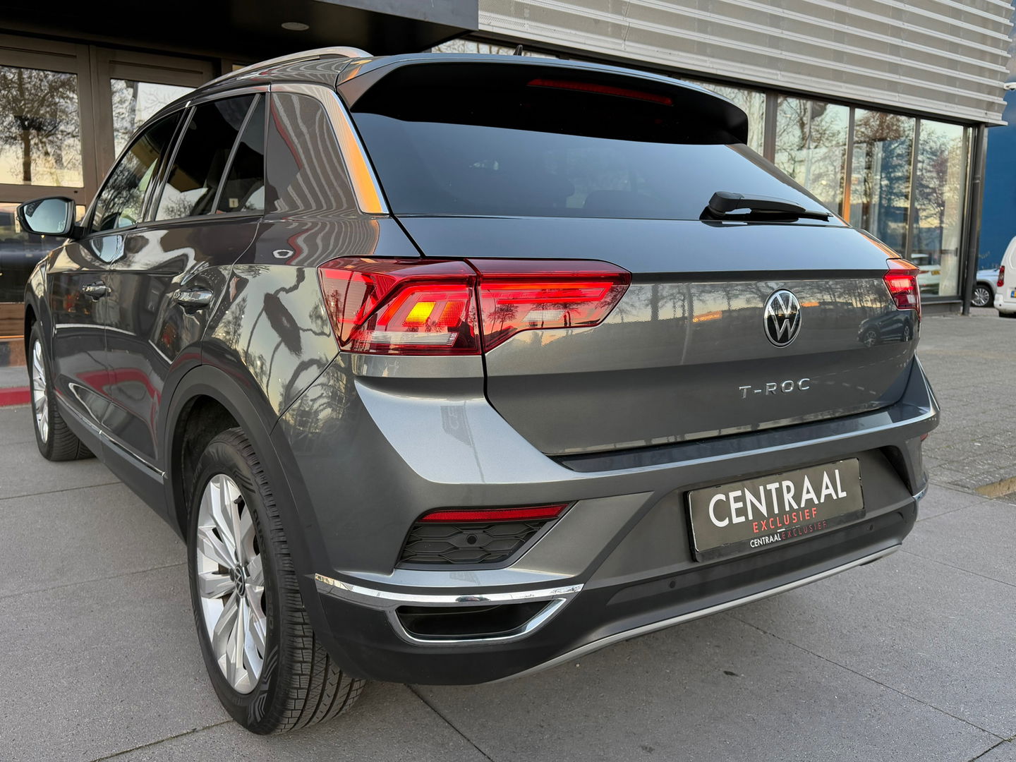 Volkswagen T-Roc 1.5 TSI Sport|Camera|ACC|DAB|Stuurwielverwarming|Stoelverwarming|150PK