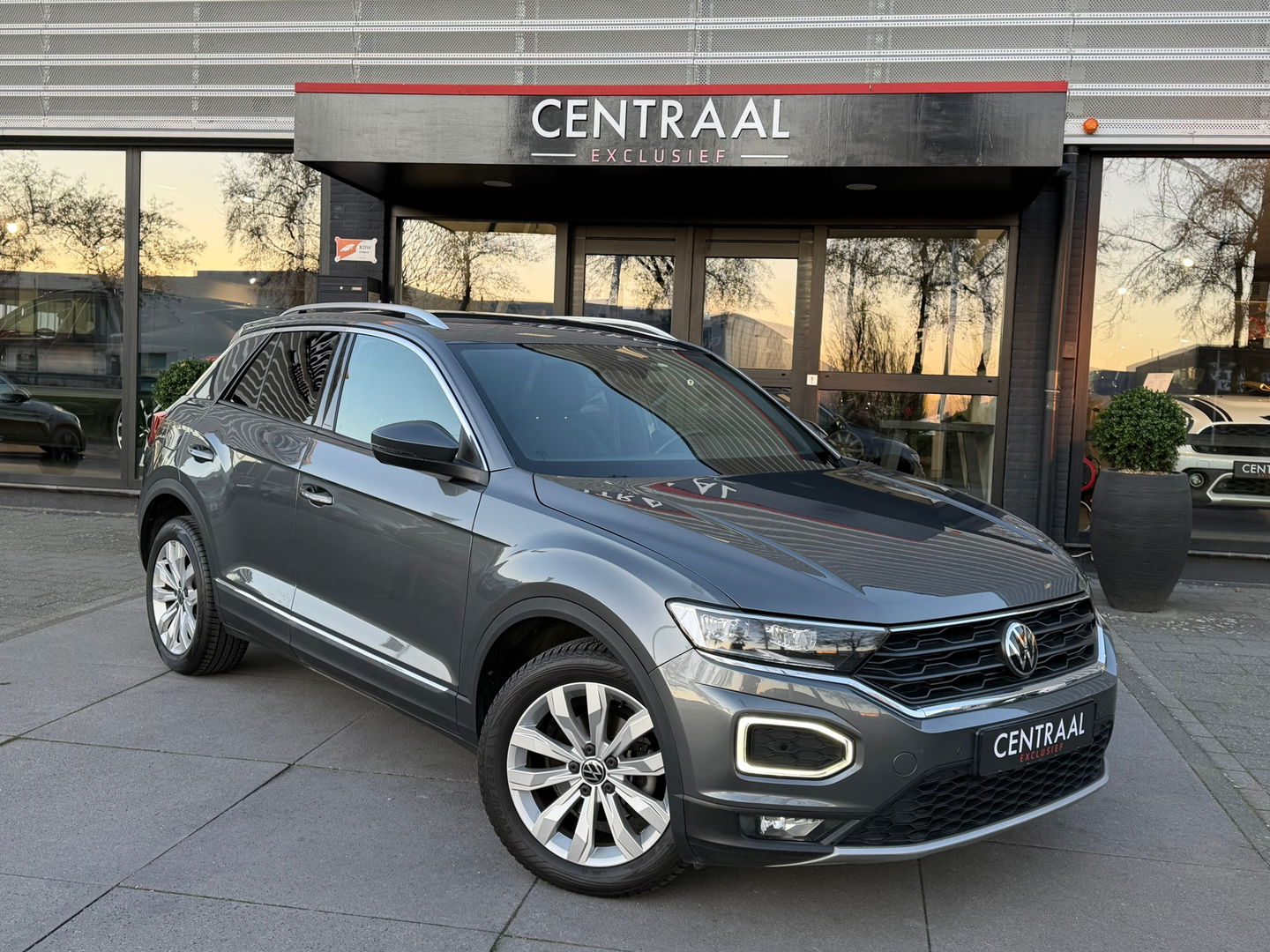 Volkswagen T-Roc 1.5 TSI Sport|Camera|ACC|DAB|Stuurwielverwarming|Stoelverwarming|150PK