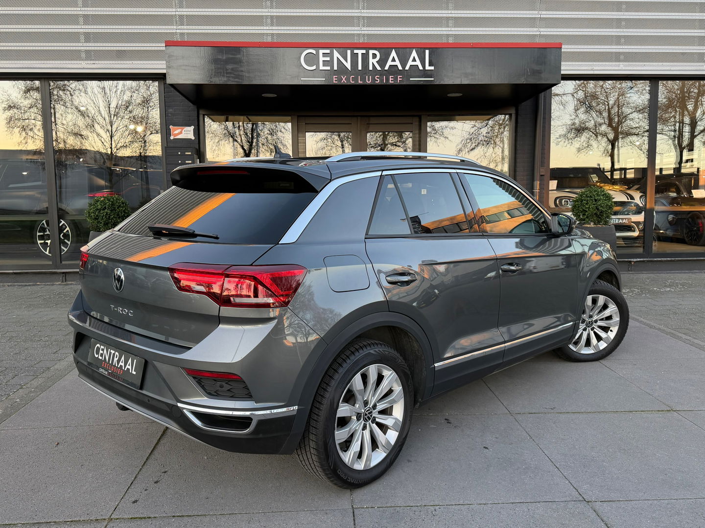 Volkswagen T-Roc 1.5 TSI Sport|Camera|ACC|DAB|Stuurwielverwarming|Stoelverwarming|150PK