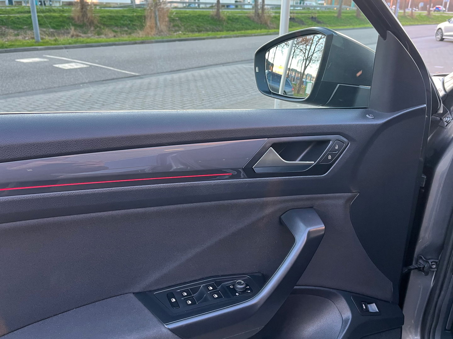 Volkswagen T-Roc 1.5 TSI Sport|Camera|ACC|DAB|Stuurwielverwarming|Stoelverwarming|150PK