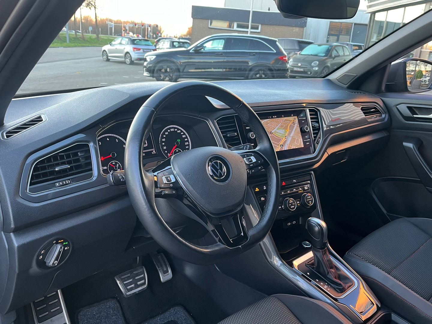 Volkswagen T-Roc 1.5 TSI Sport|Camera|ACC|DAB|Stuurwielverwarming|Stoelverwarming|150PK