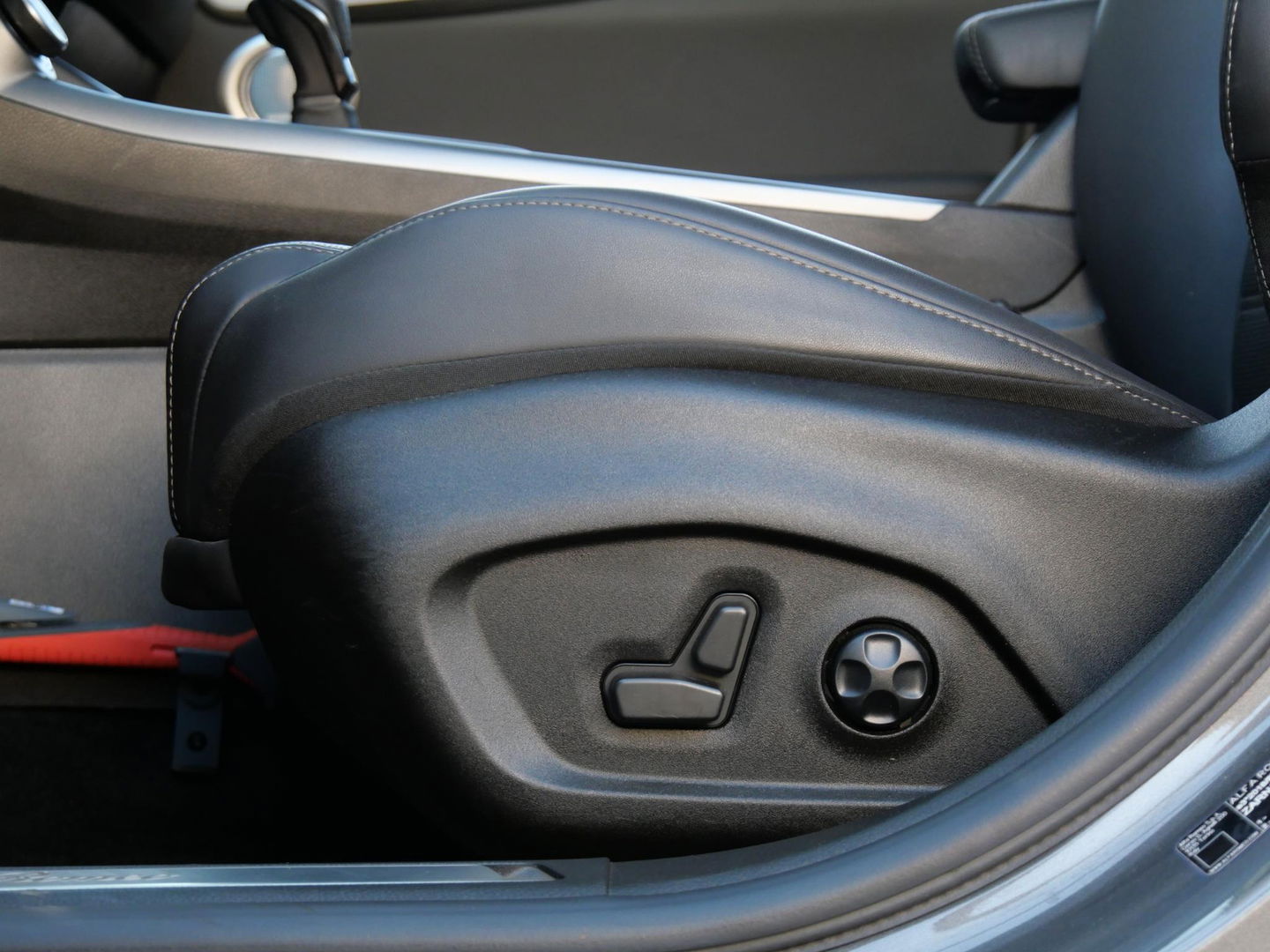 Alfa Romeo Tonale 1.5T HYBRID 160PK ED. SPECIALE/ LEER PACK/ WINTER PACK