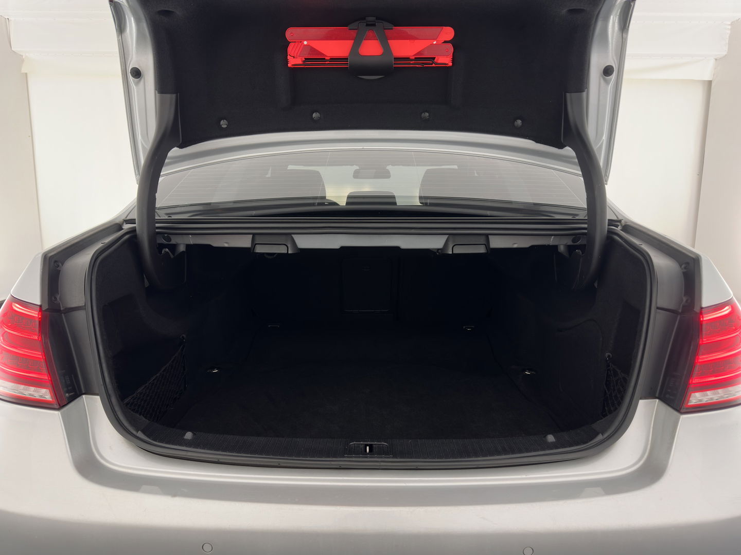 Mercedes-Benz E-Klasse 200 CDI Ambition Avantgarde Aut. *LUXURY-LEATHER | FULL-LED | HEATED-COMFORTSEATS | CAMERA | ECC | PDC | CRUISE | 18''ALU*