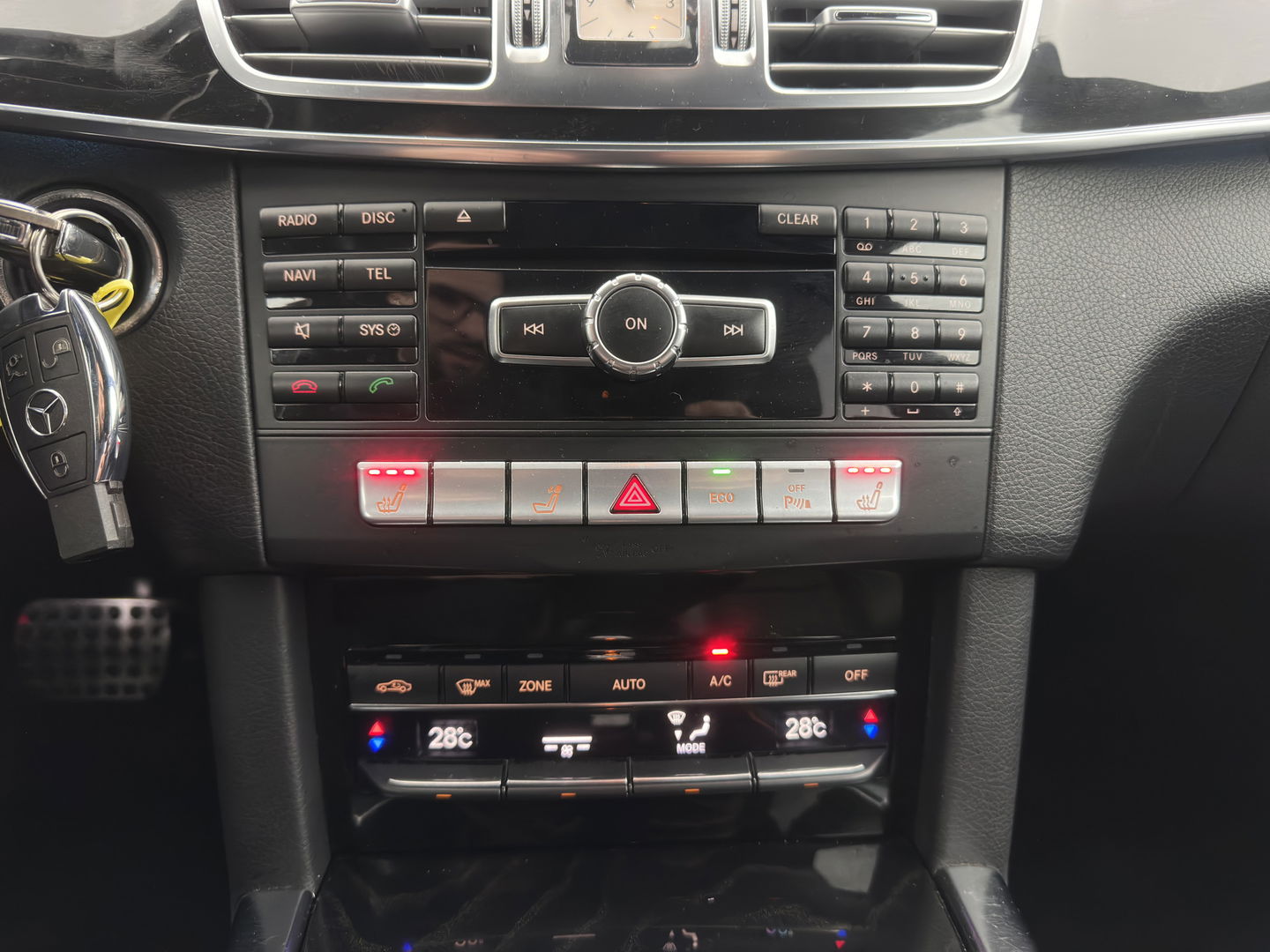 Mercedes-Benz E-Klasse 200 CDI Ambition Avantgarde Aut. *LUXURY-LEATHER | FULL-LED | HEATED-COMFORTSEATS | CAMERA | ECC | PDC | CRUISE | 18''ALU*