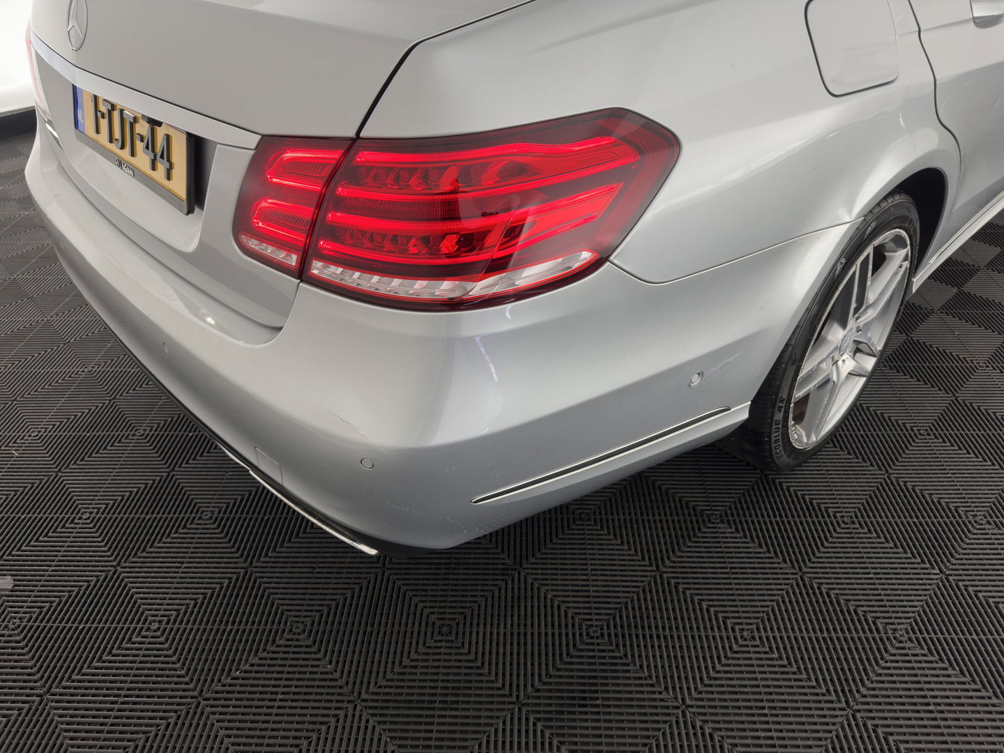 Mercedes-Benz E-Klasse 200 CDI Ambition Avantgarde Aut. *LUXURY-LEATHER | FULL-LED | HEATED-COMFORTSEATS | CAMERA | ECC | PDC | CRUISE | 18''ALU*