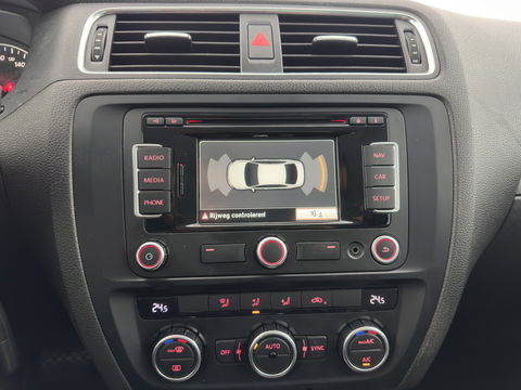 Volkswagen Jetta 1.4 TSI Hybrid Highline Aut. *XENON | NAVI-FULLMAP | COMFORT-SEATS | PRIVACY-GLASS | SHIFT-PADDLES |  ECC | PDC | CRUISE | 17''ALU*