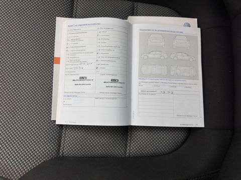 Volkswagen Jetta 1.4 TSI Hybrid Highline Aut. *XENON | NAVI-FULLMAP | COMFORT-SEATS | PRIVACY-GLASS | SHIFT-PADDLES |  ECC | PDC | CRUISE | 17''ALU*