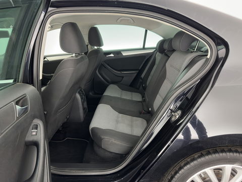 Volkswagen Jetta 1.4 TSI Hybrid Highline Aut. *XENON | NAVI-FULLMAP | COMFORT-SEATS | PRIVACY-GLASS | SHIFT-PADDLES |  ECC | PDC | CRUISE | 17''ALU*