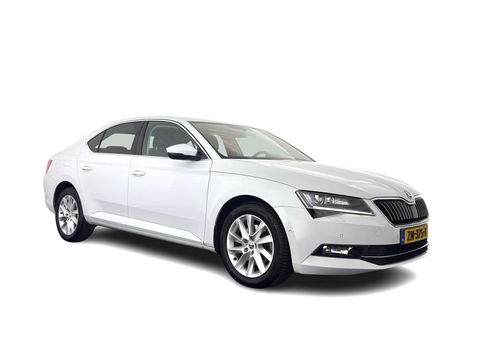 Škoda Superb 2.0 TDI Style Business Aut. *XENON | NAVI-FULLMAP | MEMORY-PACK | HEATED-COMFORTSEATS | DAB+ | KEYLESS | ECC | PDC | CRUISE | PRIVACY-GLASS | TOWBAR | CARPLAY | SHIFT-PADDLES | AMBIENT-LIGHT | 17''ALU*