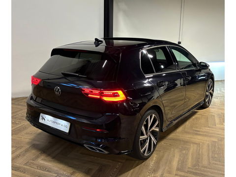 Volkswagen Golf 1.5 eTSI R-Line PANO KEYLESS CAM