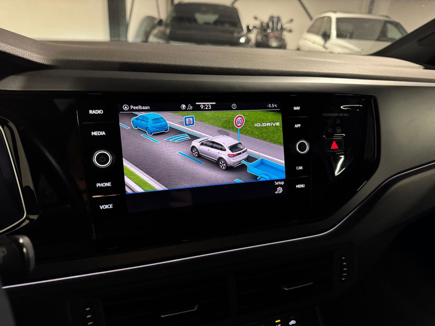 Volkswagen Taigo 1.5 TSI R-Line PANO KEYLESS BLINDSPOT