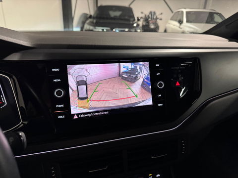 Volkswagen Taigo 1.5 TSI R-Line PANO KEYLESS BLINDSPOT