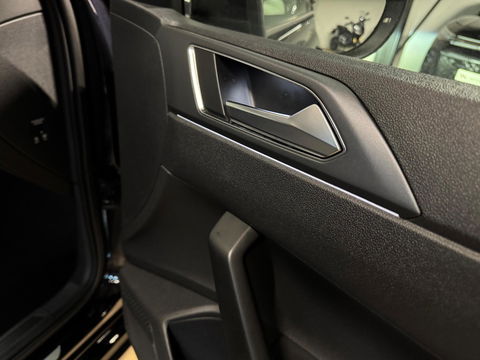 Volkswagen Taigo 1.5 TSI R-Line PANO KEYLESS BLINDSPOT