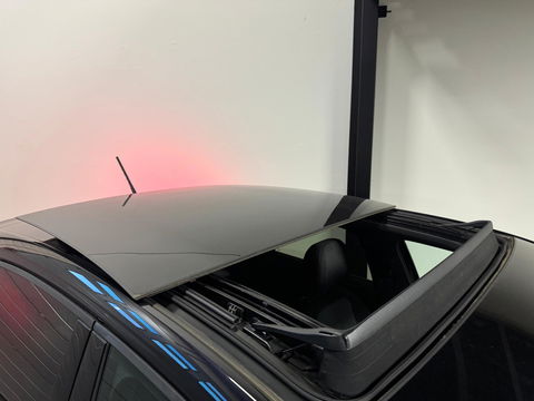 Volkswagen Taigo 1.5 TSI R-Line PANO KEYLESS BLINDSPOT