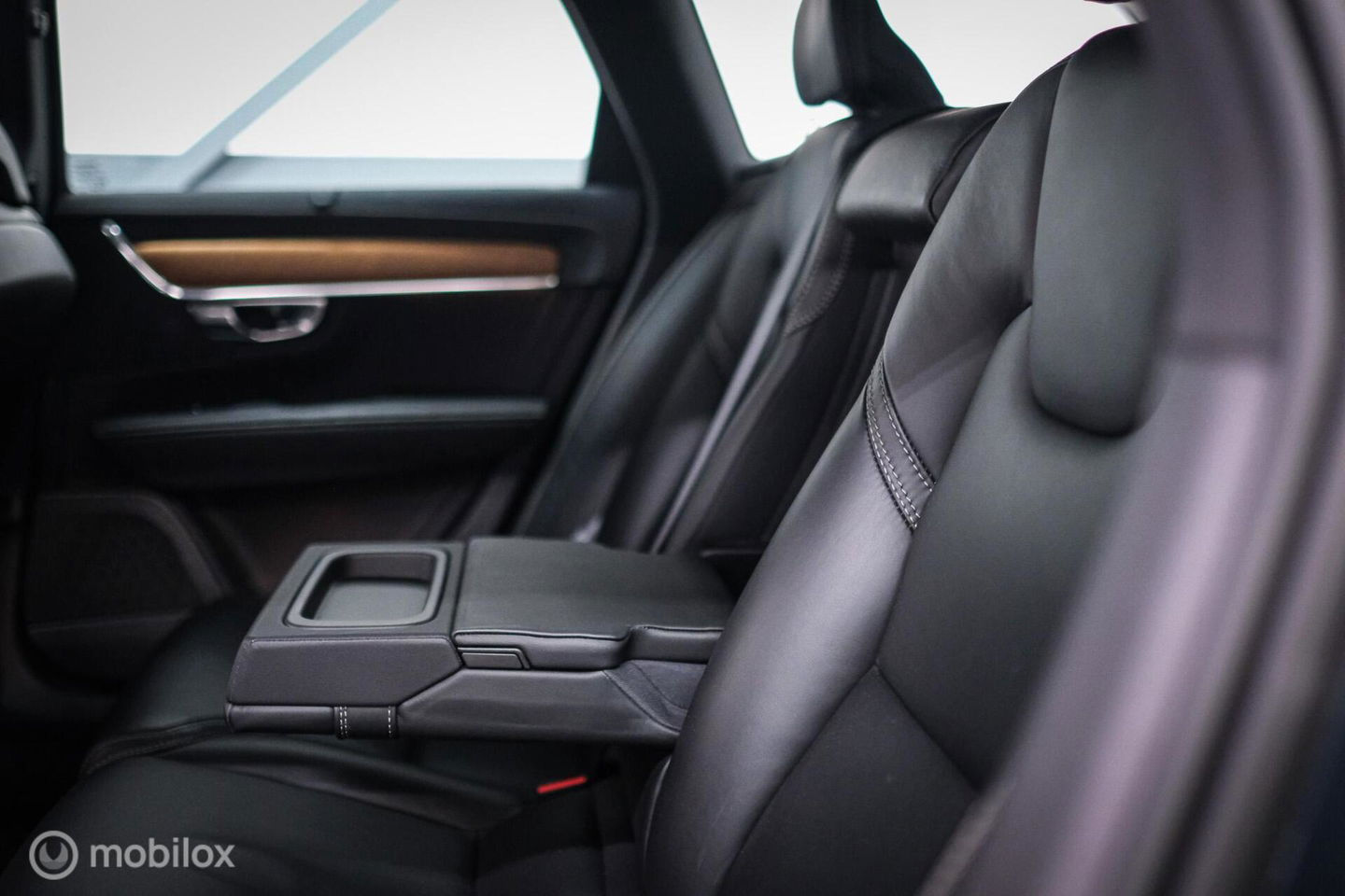 Volvo V90 2.0 T4 Inscription | 1e eig | Camera | Adaptive Cruise | Trekhaak | Leder | LED | Zonneschermen | Rijklaarprijs |