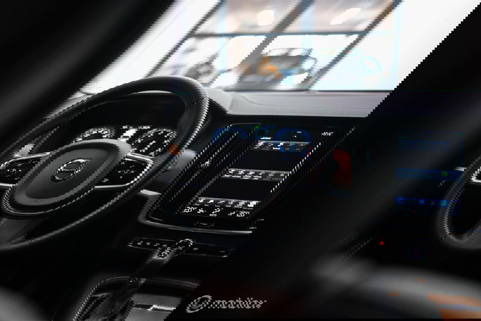 Volvo V90 2.0 T4 Inscription | 1e eig | Camera | Adaptive Cruise | Trekhaak | Leder | LED | Zonneschermen | Rijklaarprijs |