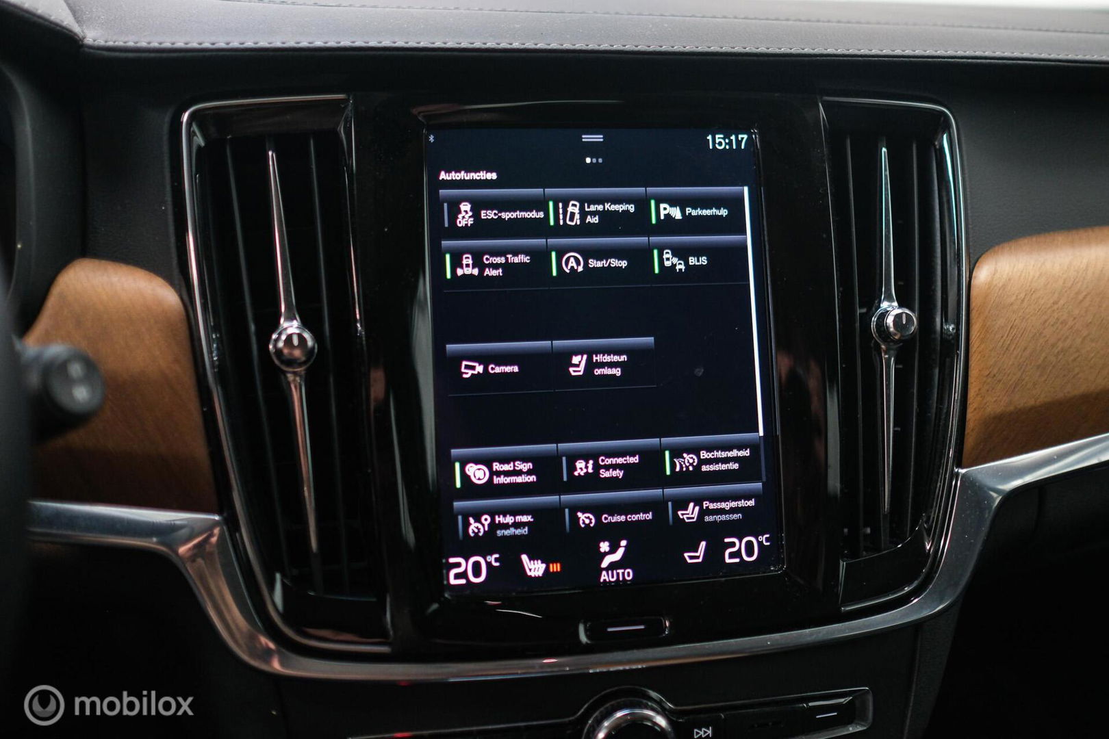 Volvo V90 2.0 T4 Inscription | 1e eig | Camera | Adaptive Cruise | Trekhaak | Leder | LED | Zonneschermen | Rijklaarprijs |