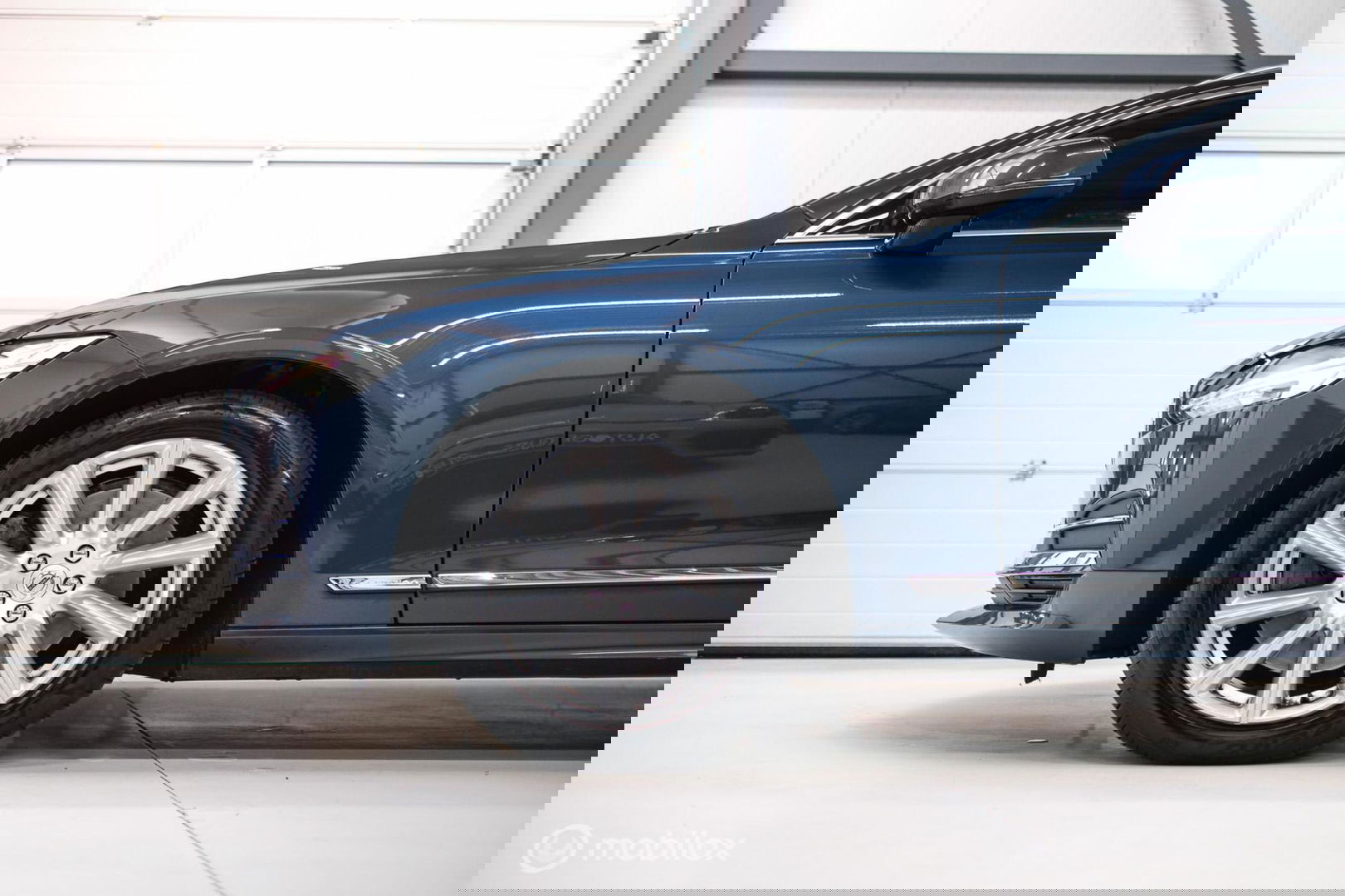 Volvo V90 2.0 T4 Inscription | 1e eig | Camera | Adaptive Cruise | Trekhaak | Leder | LED | Zonneschermen | Rijklaarprijs |