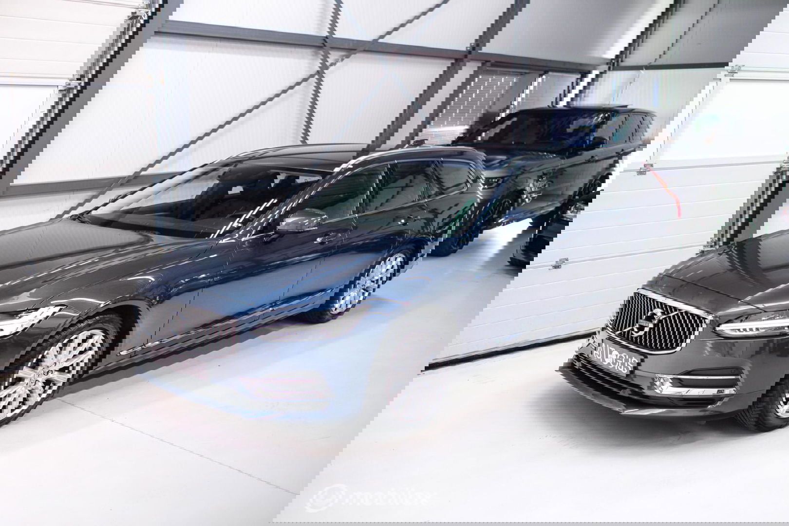 Volvo V90 2.0 T4 Inscription | 1e eig | Camera | Adaptive Cruise | Trekhaak | Leder | LED | Zonneschermen | Rijklaarprijs |