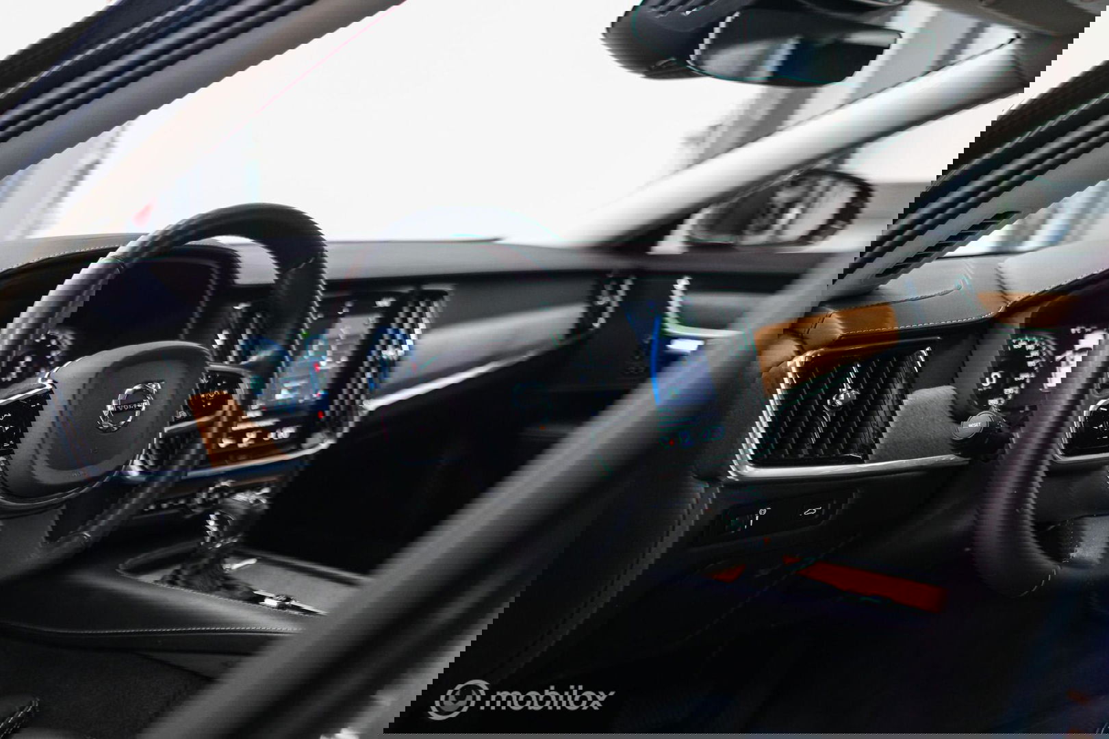 Volvo V90 2.0 T4 Inscription | 1e eig | Camera | Adaptive Cruise | Trekhaak | Leder | LED | Zonneschermen | Rijklaarprijs |