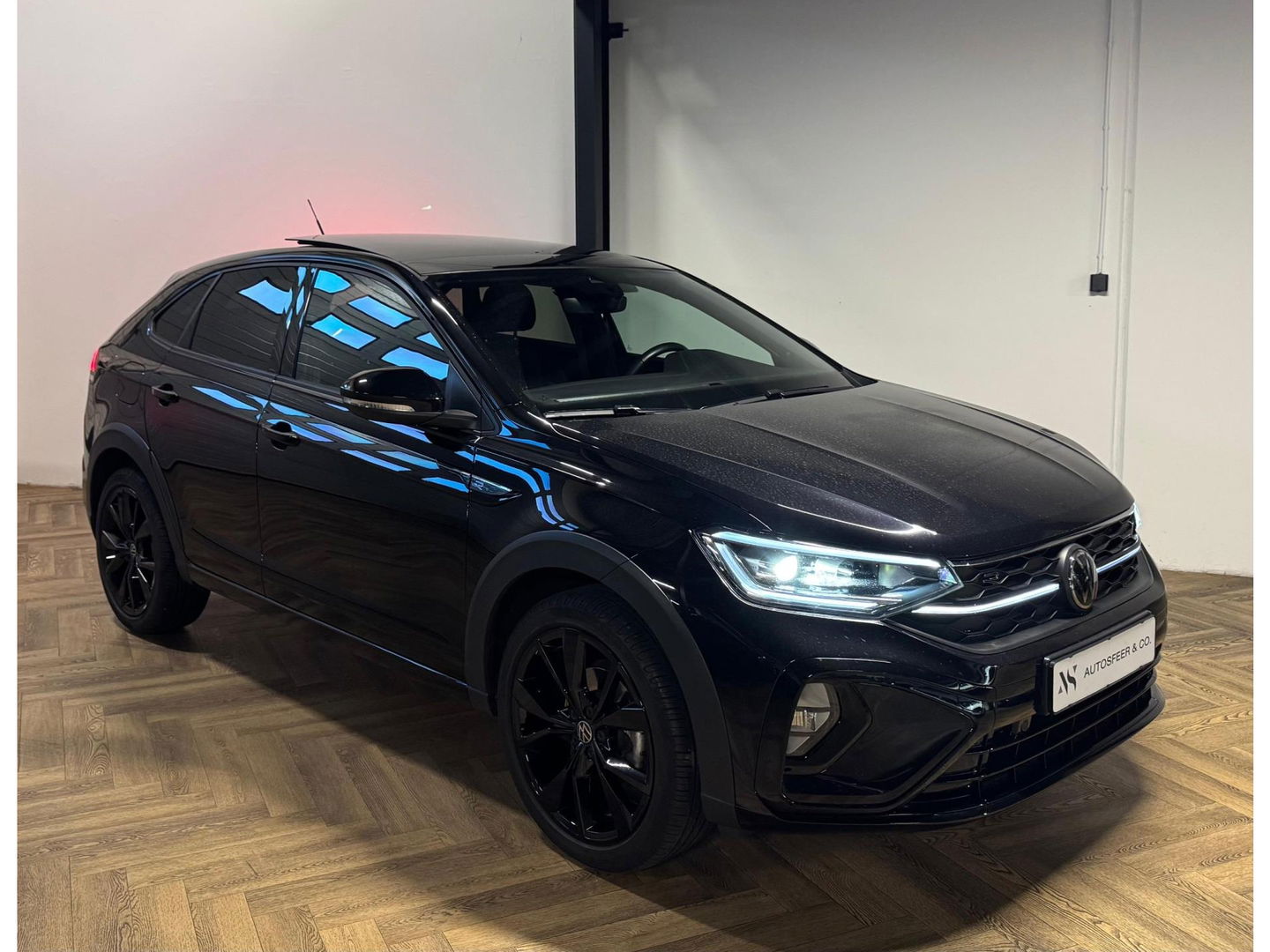 Volkswagen Taigo 1.5 TSI R-Line PANO KEYLESS CAM