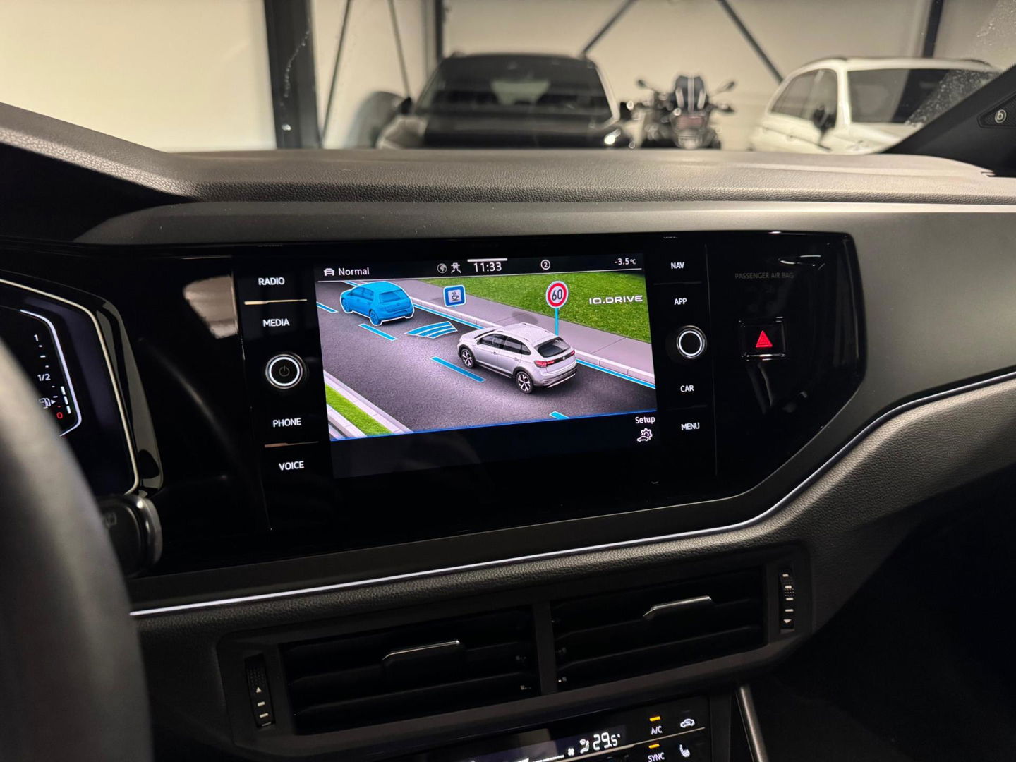 Volkswagen Taigo 1.5 TSI R-Line PANO KEYLESS CAM